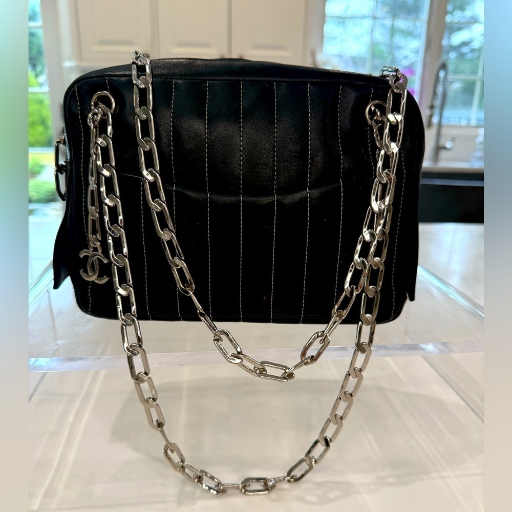 CHANEL Mademoiselle Ligne silver Chain camera Lambskin Black bag VINTAGE - Picture 10 of 17